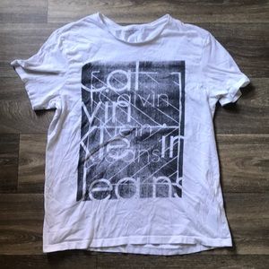 Calvin Klein t shirt